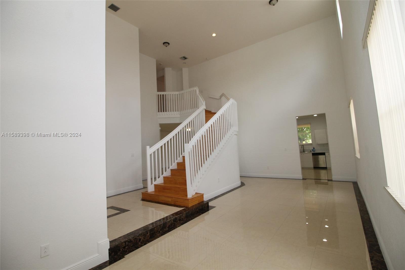 CANTAMAR - Residential Lease