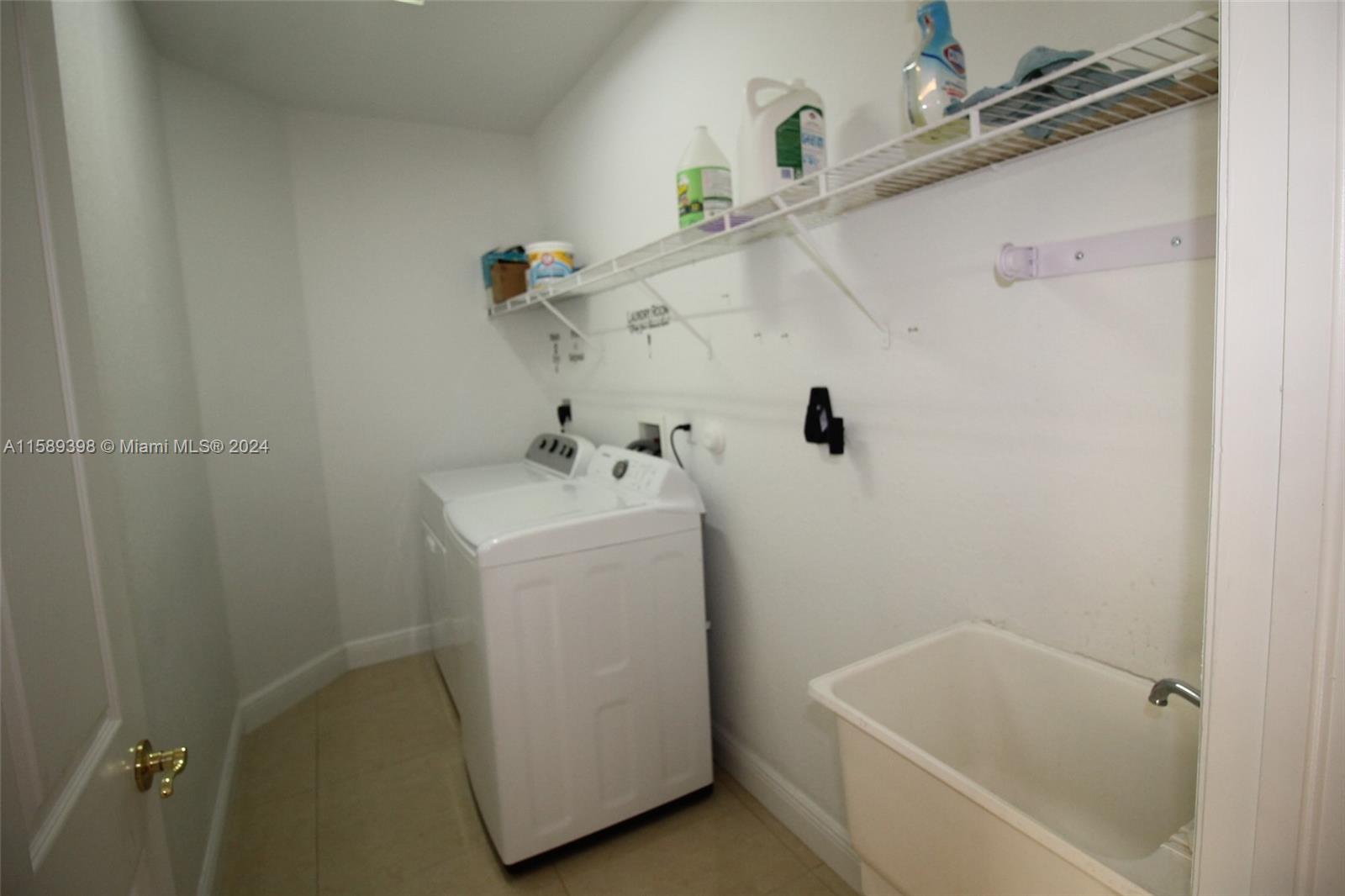 CANTAMAR - Residential Lease