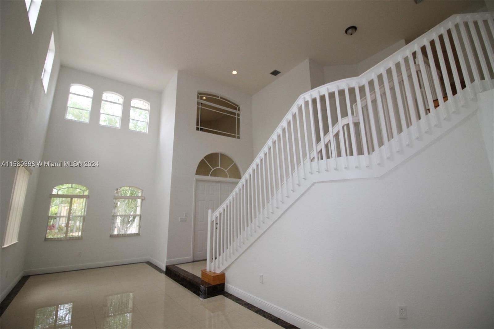 CANTAMAR - Residential Lease