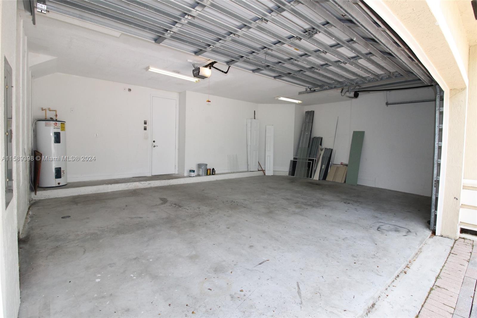 CANTAMAR - Residential Lease
