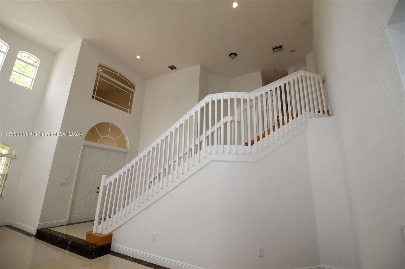 CANTAMAR - Residential Lease