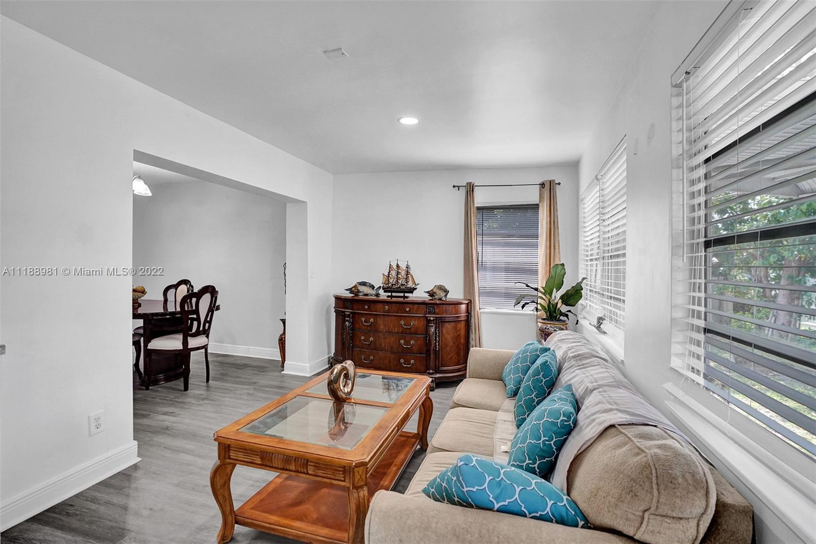 PARADISE GARDENS - Residential