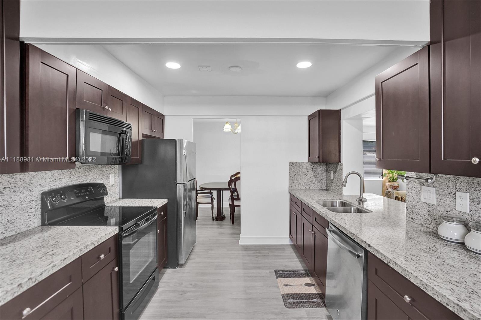 PARADISE GARDENS - Residential