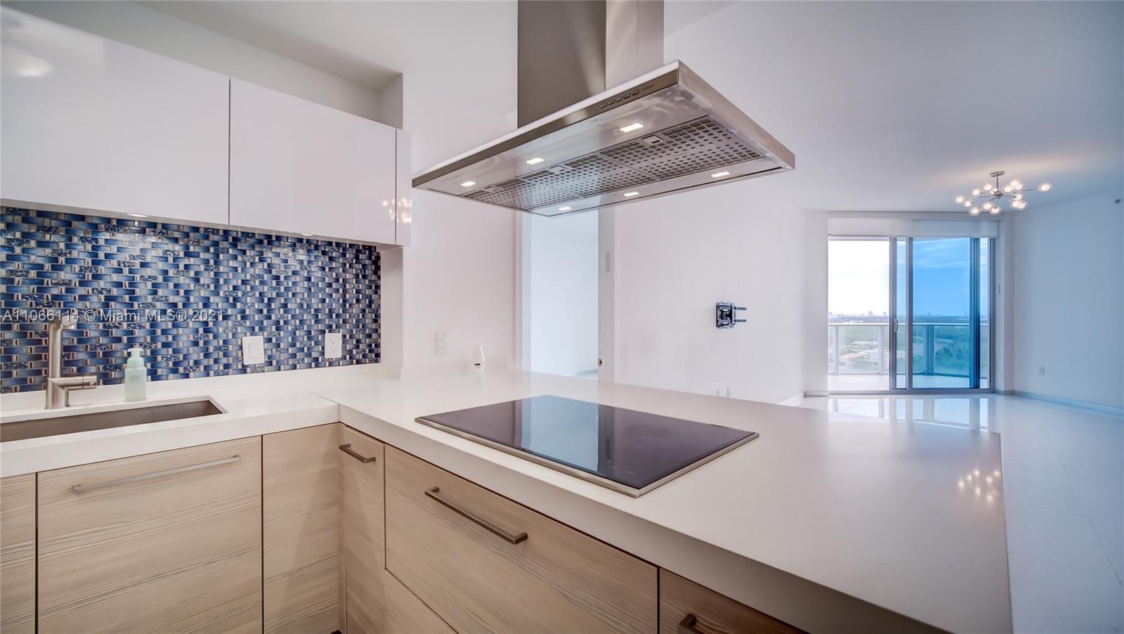 MARINA PALMS RESIDENCES S - Residential