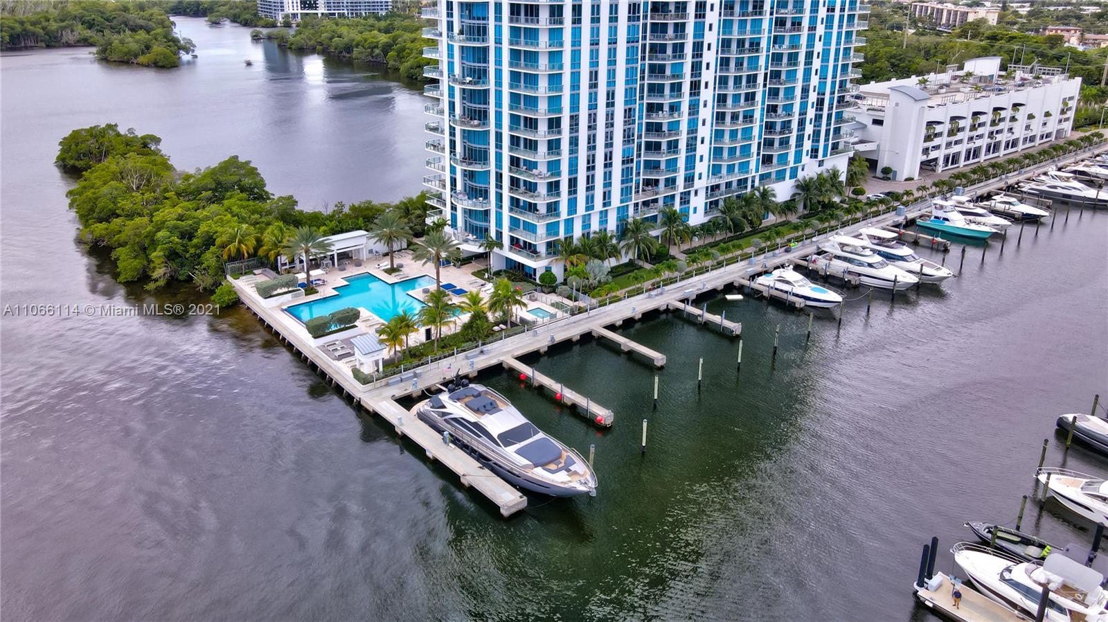MARINA PALMS RESIDENCES S - Residential