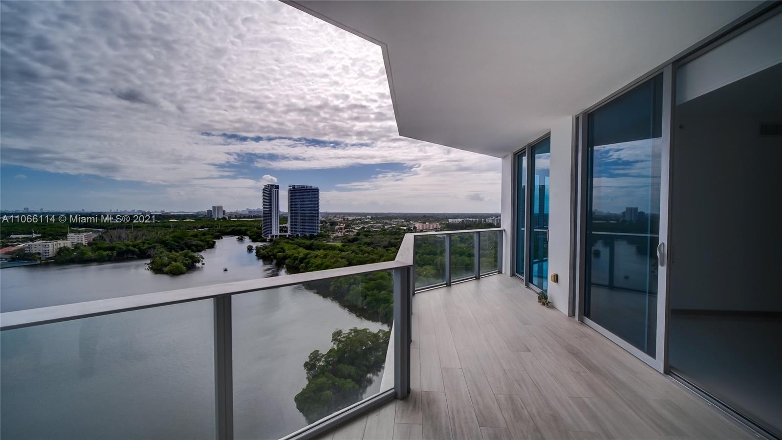 MARINA PALMS RESIDENCES S - Residential