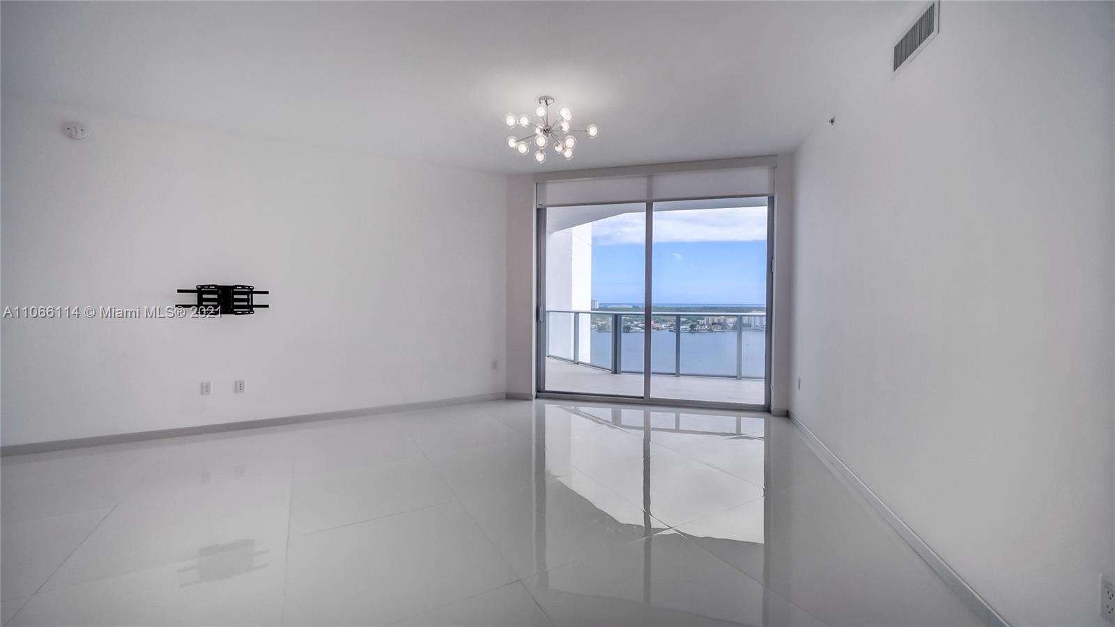 MARINA PALMS RESIDENCES S - Residential