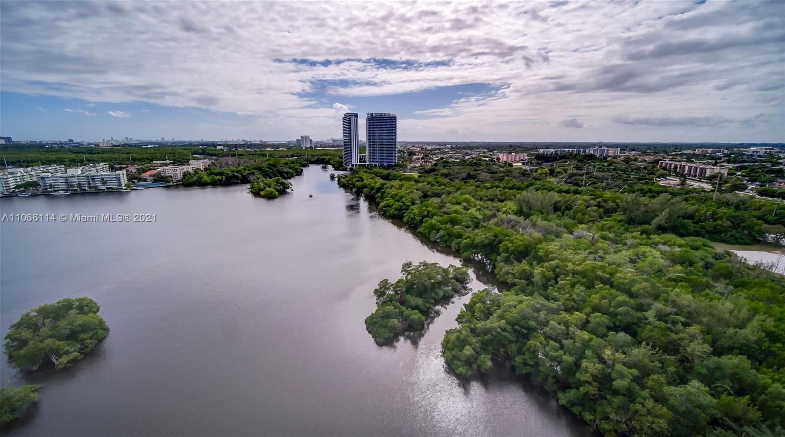 MARINA PALMS RESIDENCES S - Residential