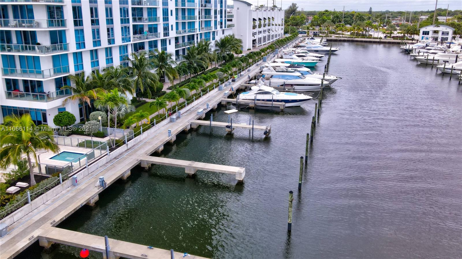 MARINA PALMS RESIDENCES S - Residential