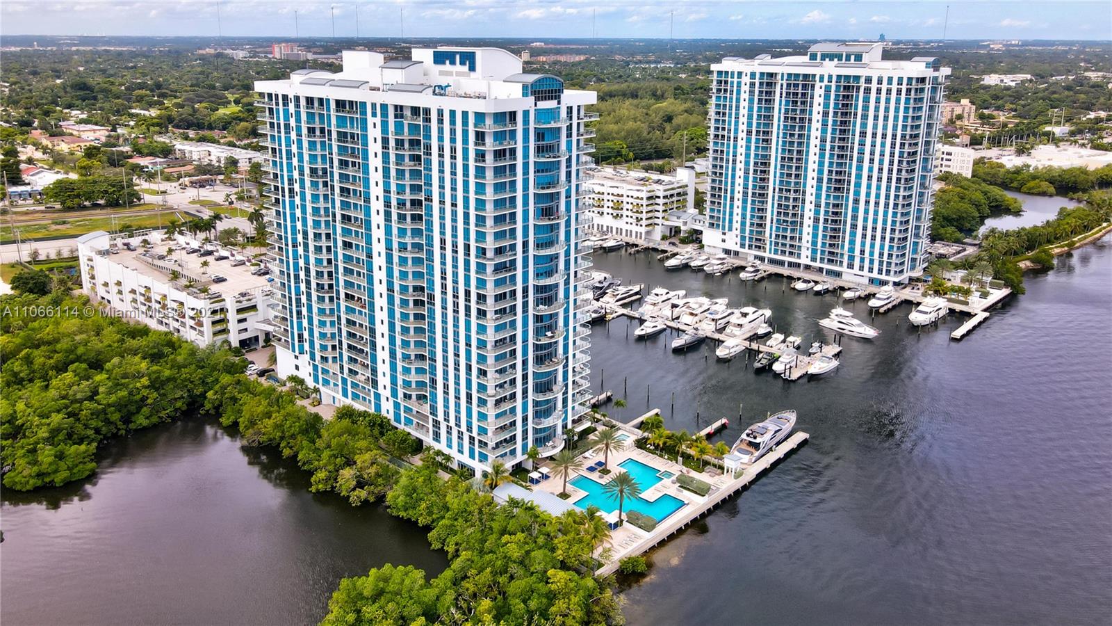 MARINA PALMS RESIDENCES S - Residential