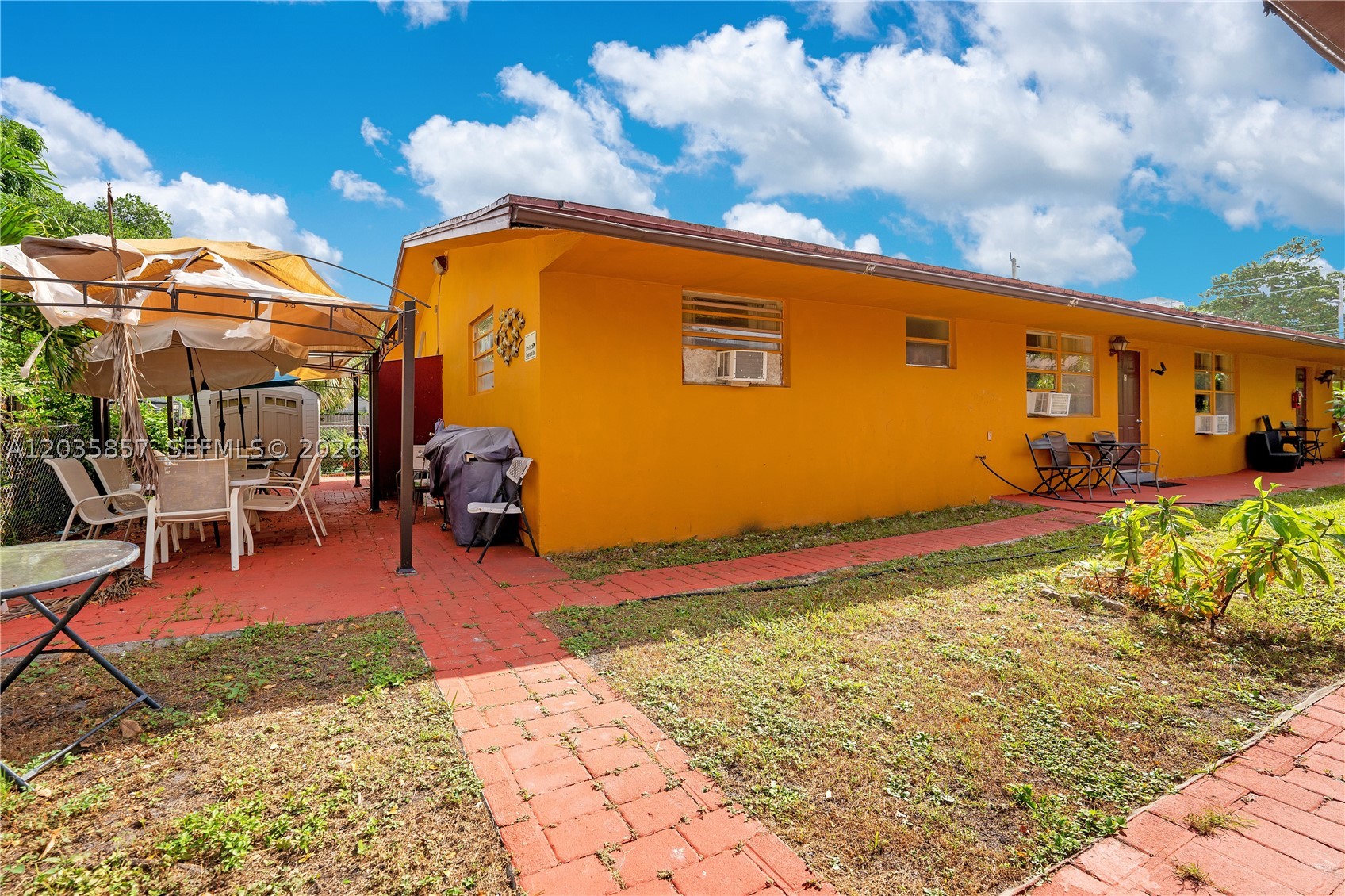 HALLANDALE PARK NO 3 - Residential Income