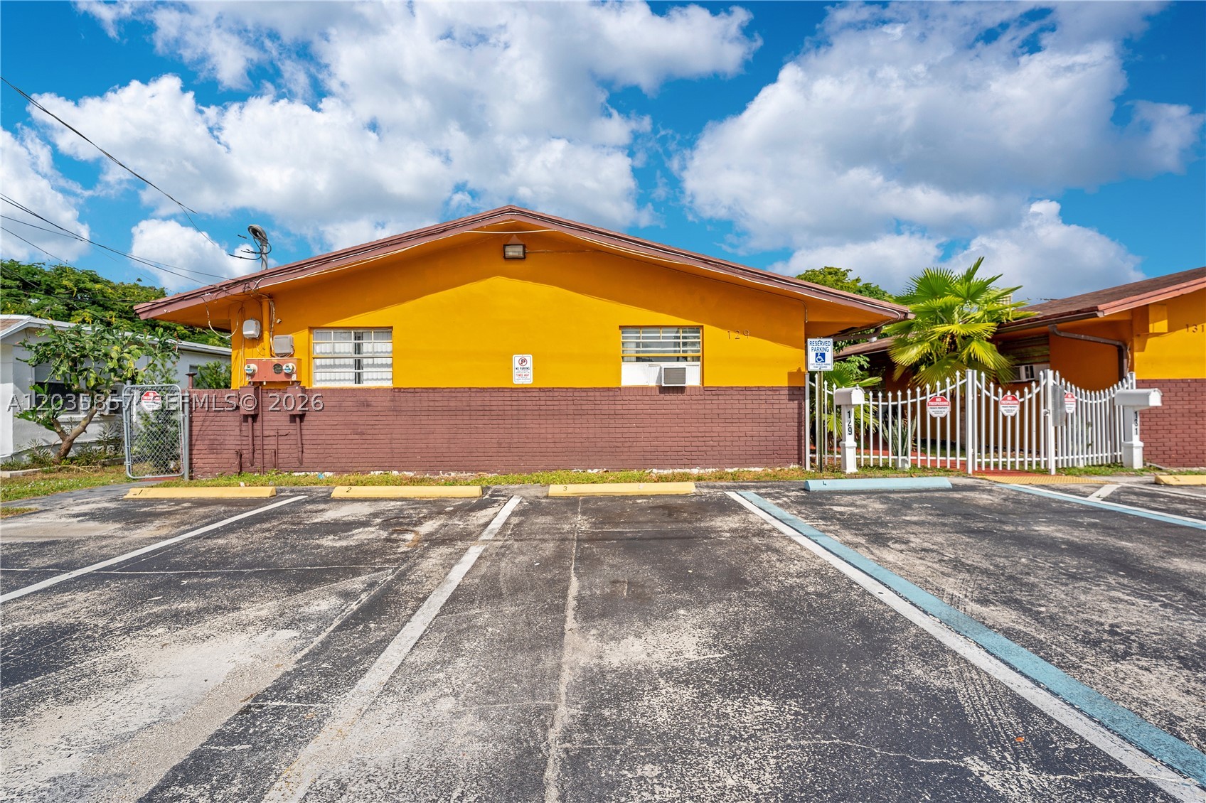 HALLANDALE PARK NO 3 - Residential Income