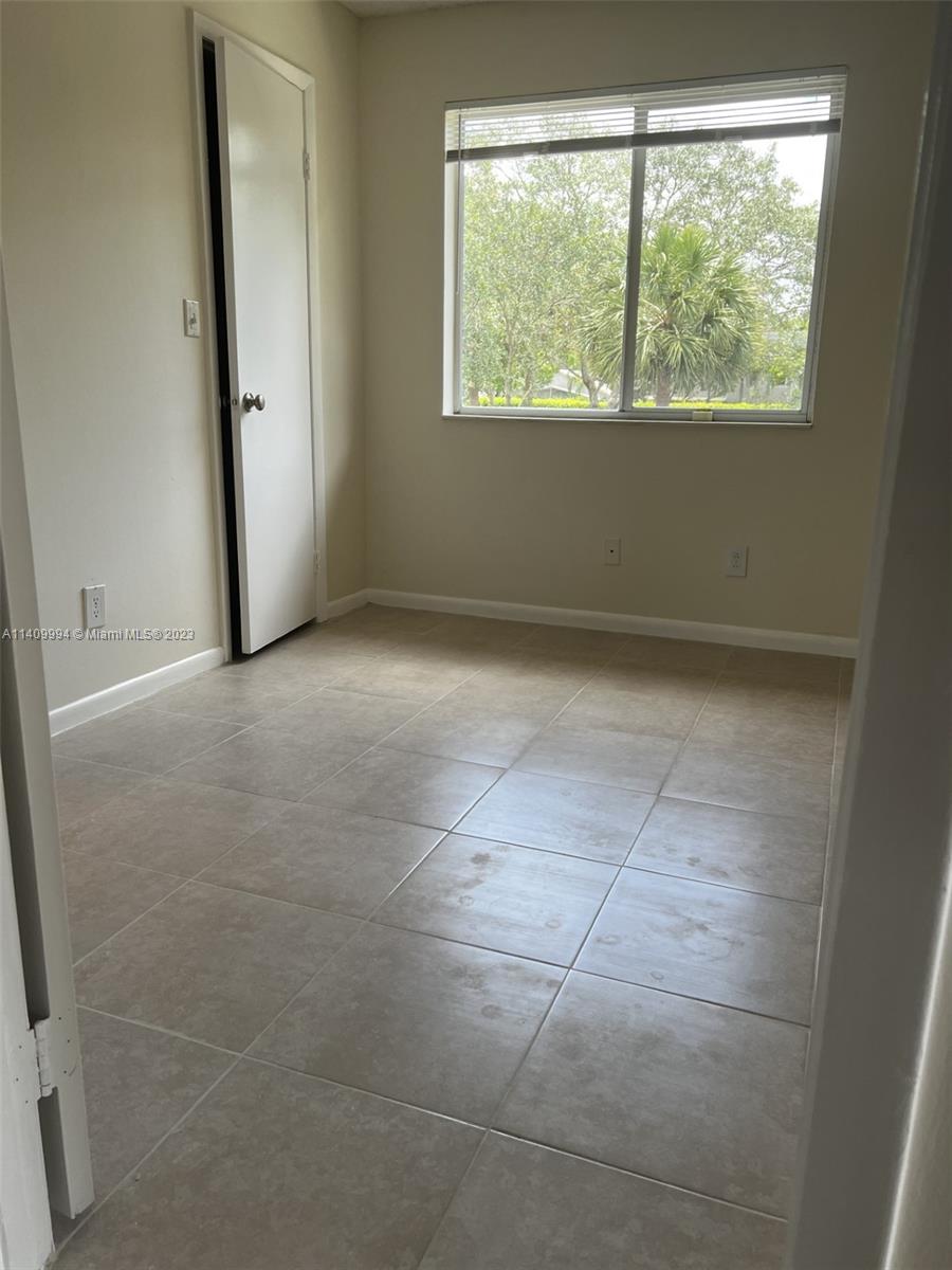 COLONNADES CONDO - Residential Lease