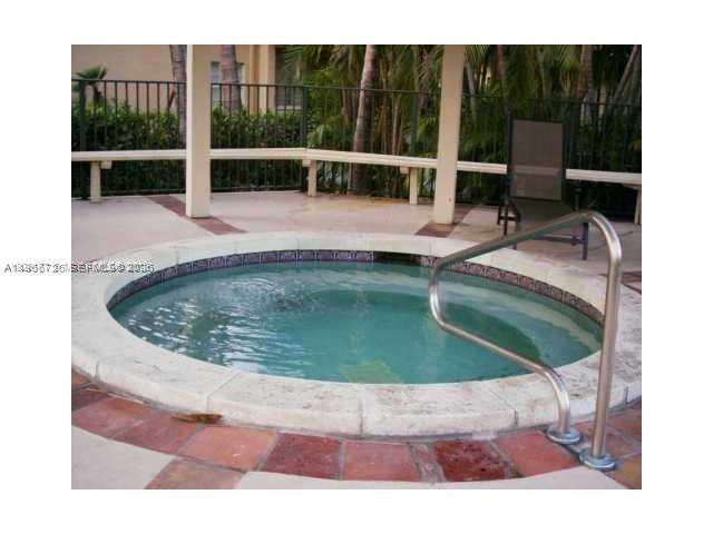 LA HACIENDA COUNTRY CLUB - Residential