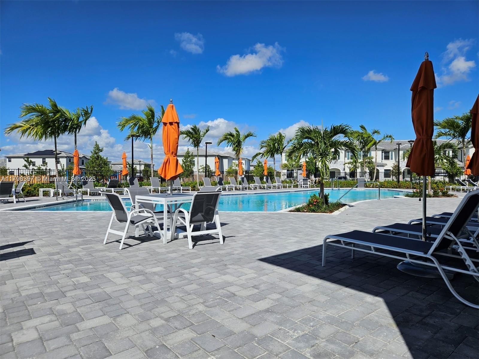 PINE ISLE - Residential