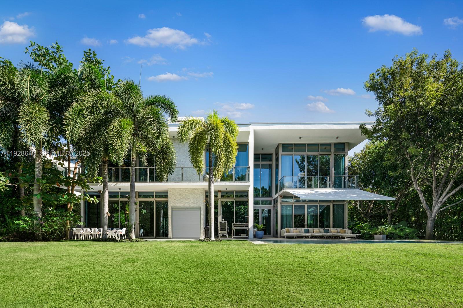 OCEANA KEY BISCAYNE CONDO - Residential