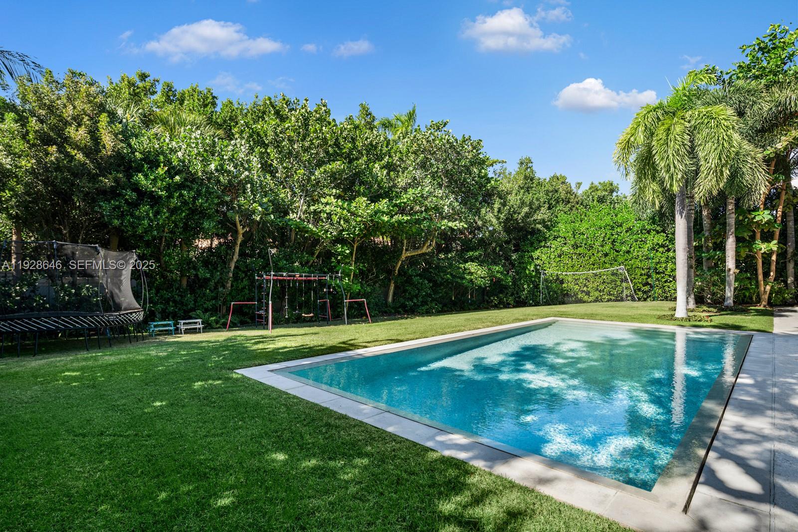 OCEANA KEY BISCAYNE CONDO - Residential