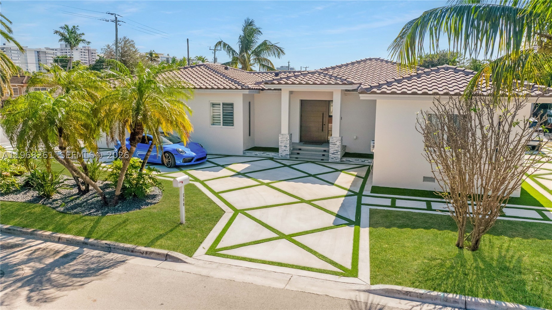 ALTOS DEL MAR NO 5 - Residential