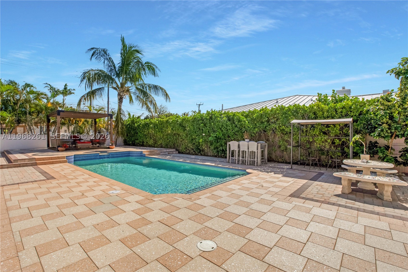 ALTOS DEL MAR NO 5 - Residential