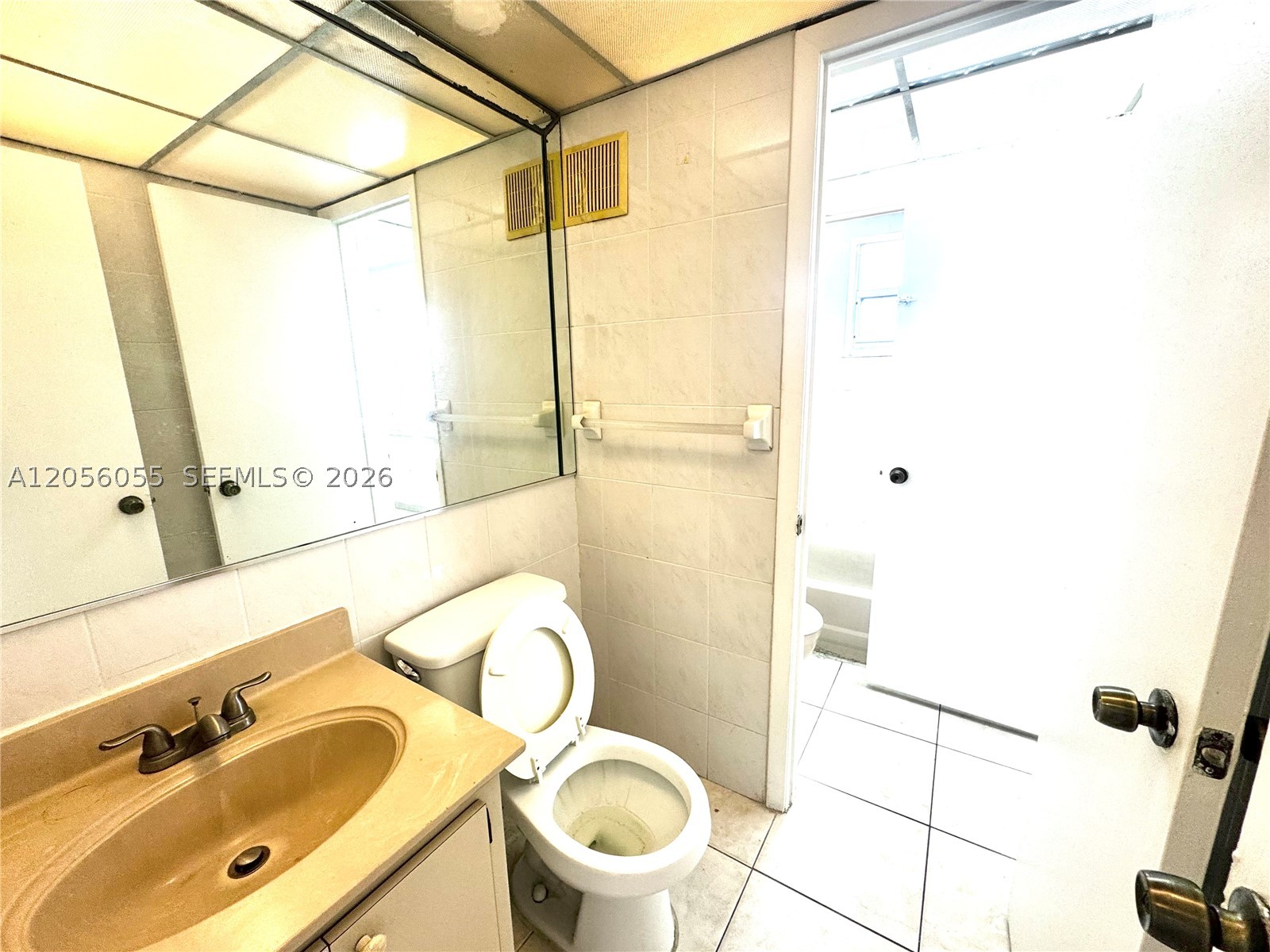 RIVIERA TERRACE CONDO - Residential Lease