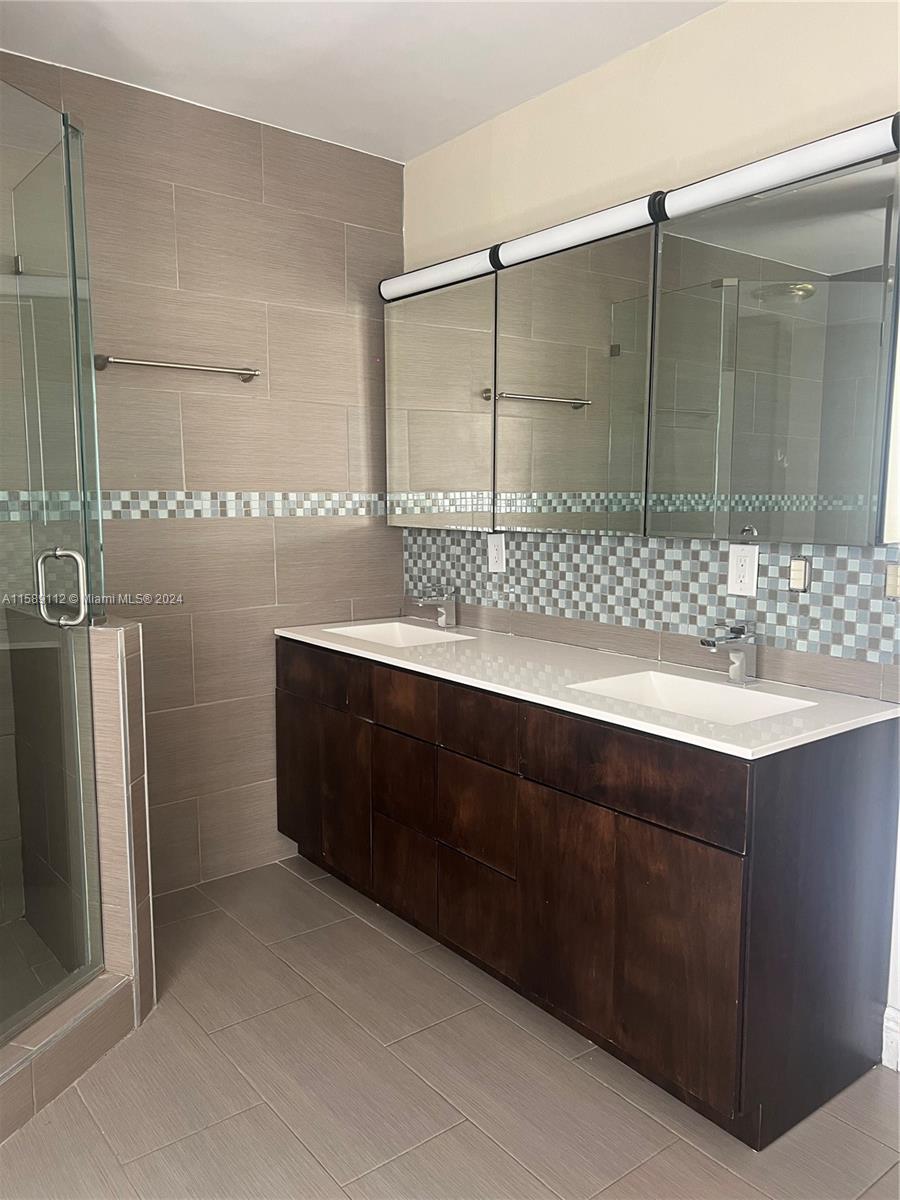 CORAL WEST HEIGHTS 1ST AD - Residential Lease