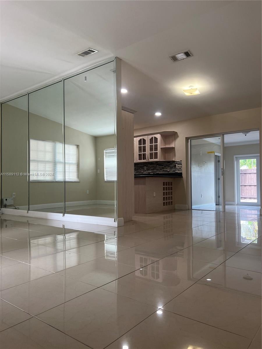 CORAL WEST HEIGHTS 1ST AD - Residential Lease