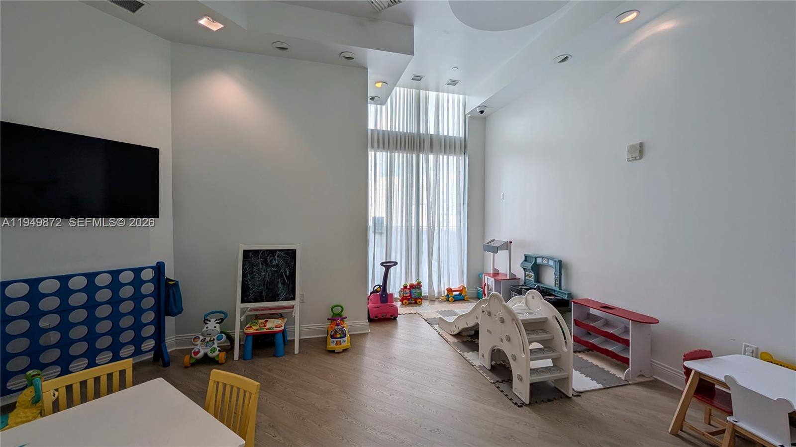 WIND CONDO - Residential
