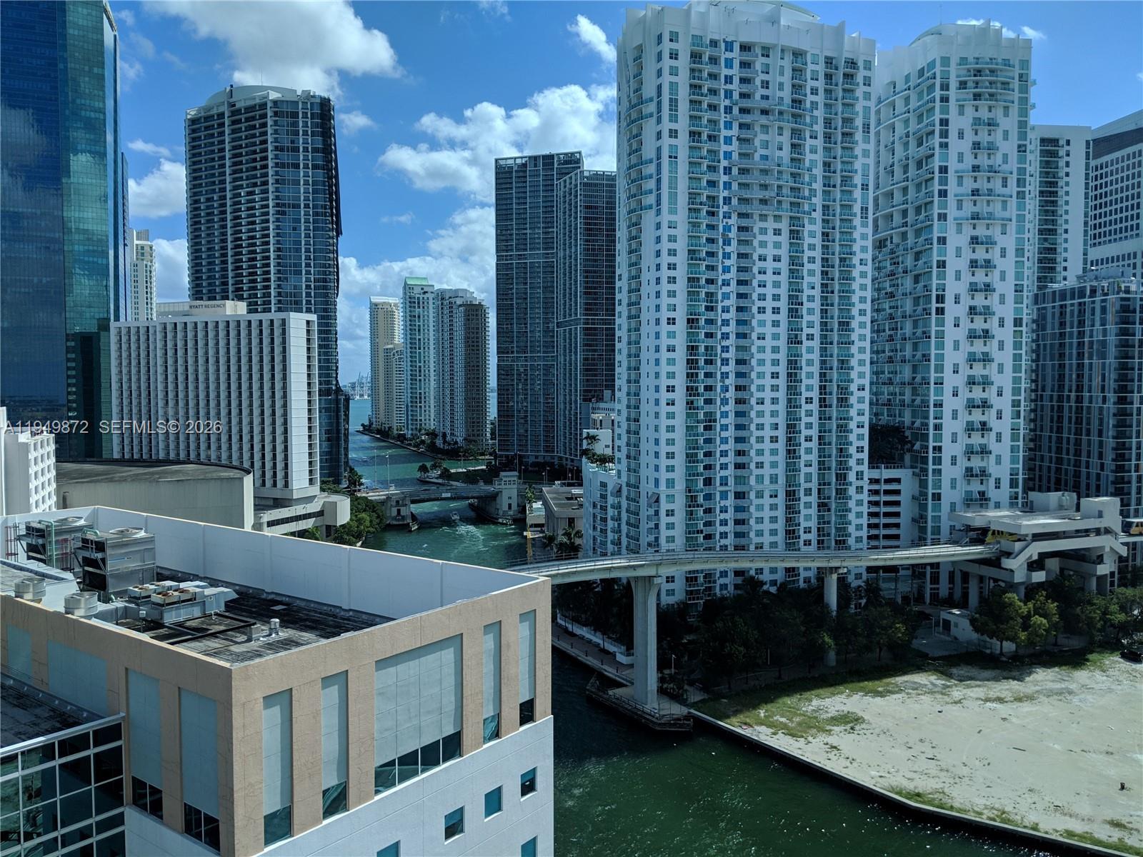WIND CONDO - Residential