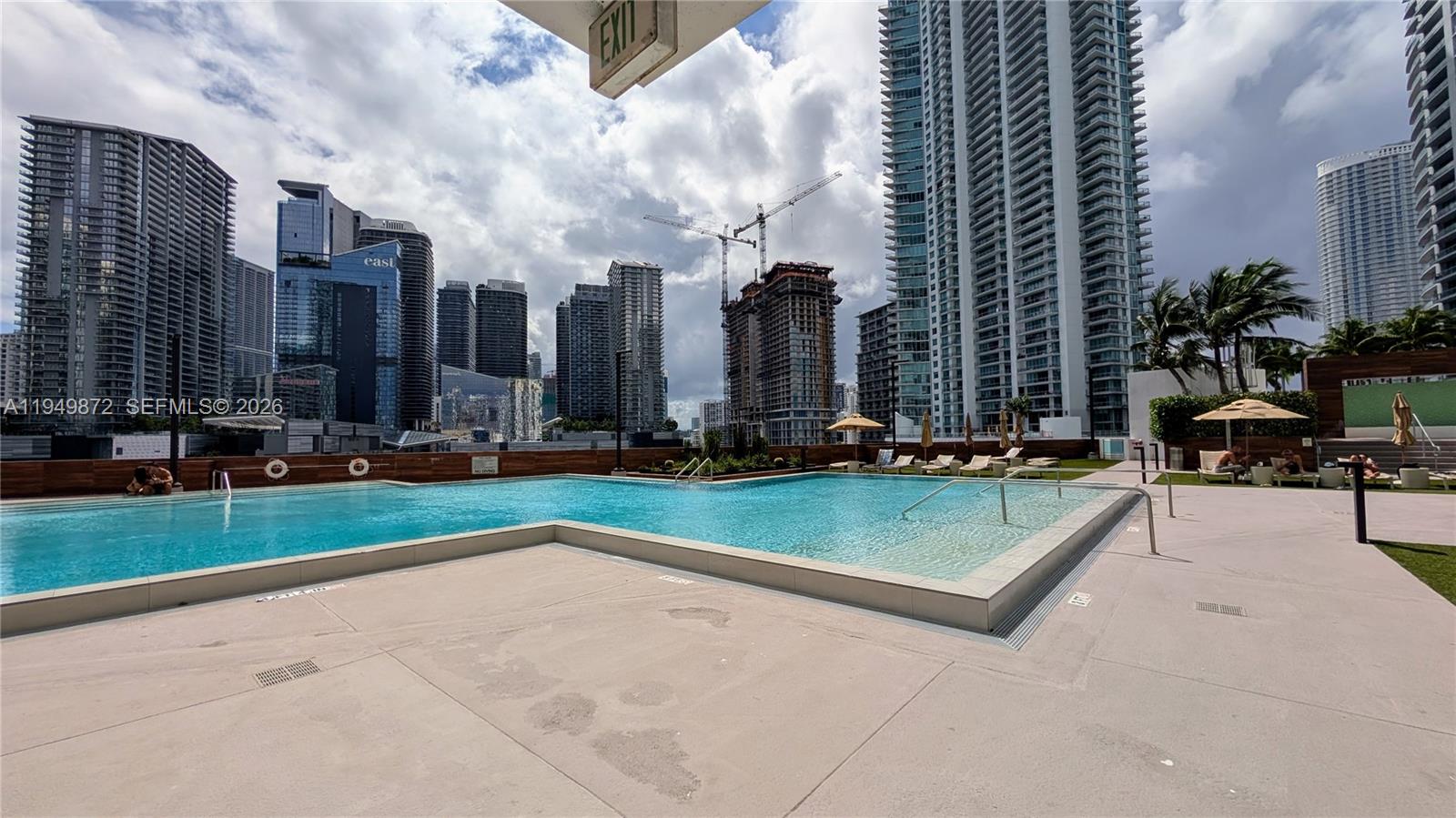 WIND CONDO - Residential