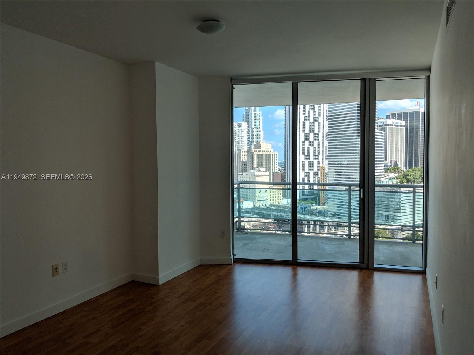WIND CONDO - Residential
