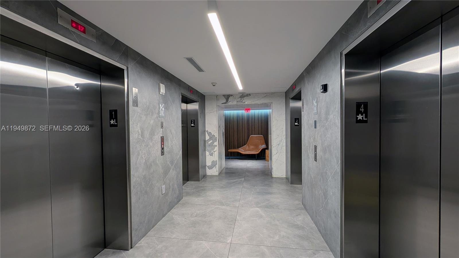 WIND CONDO - Residential