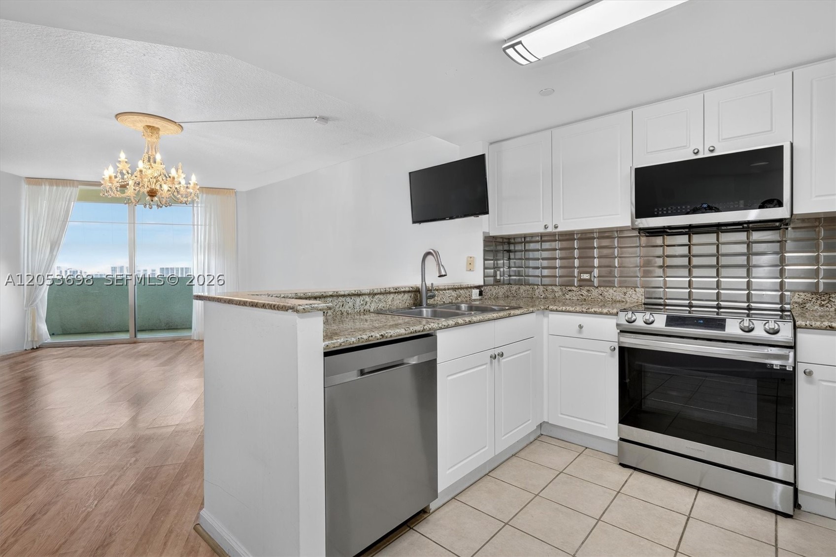 TURNBERRY ON THE GREEN - Residential
