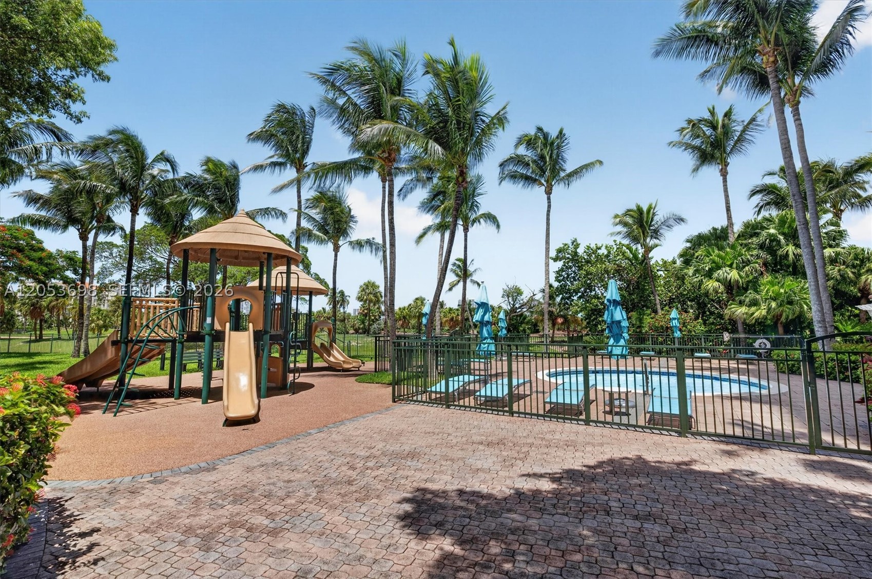 TURNBERRY ON THE GREEN - Residential