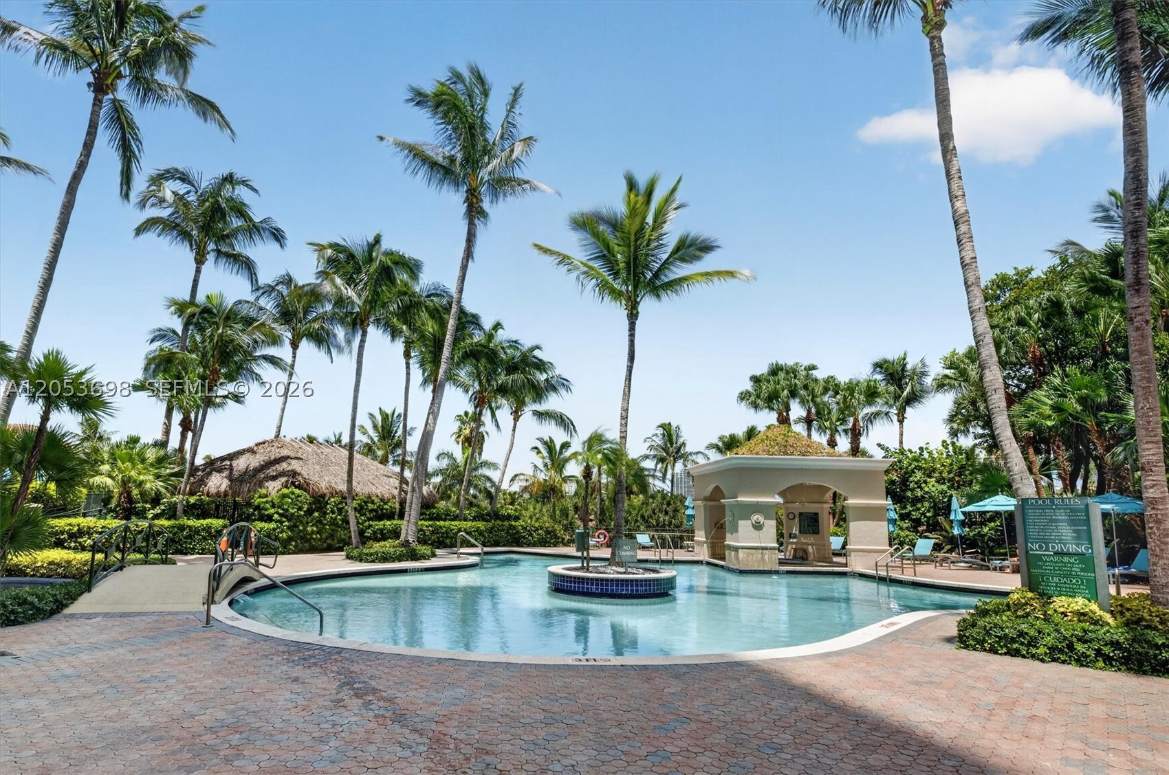 TURNBERRY ON THE GREEN - Residential