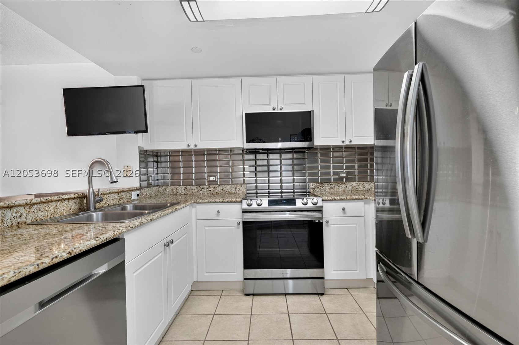 TURNBERRY ON THE GREEN - Residential