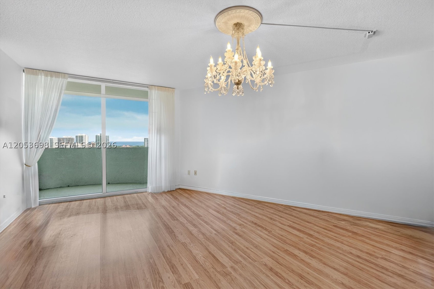 TURNBERRY ON THE GREEN - Residential