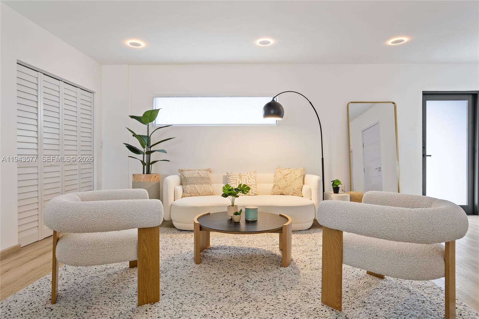 ALPHAVILLE II CONDO - Residential