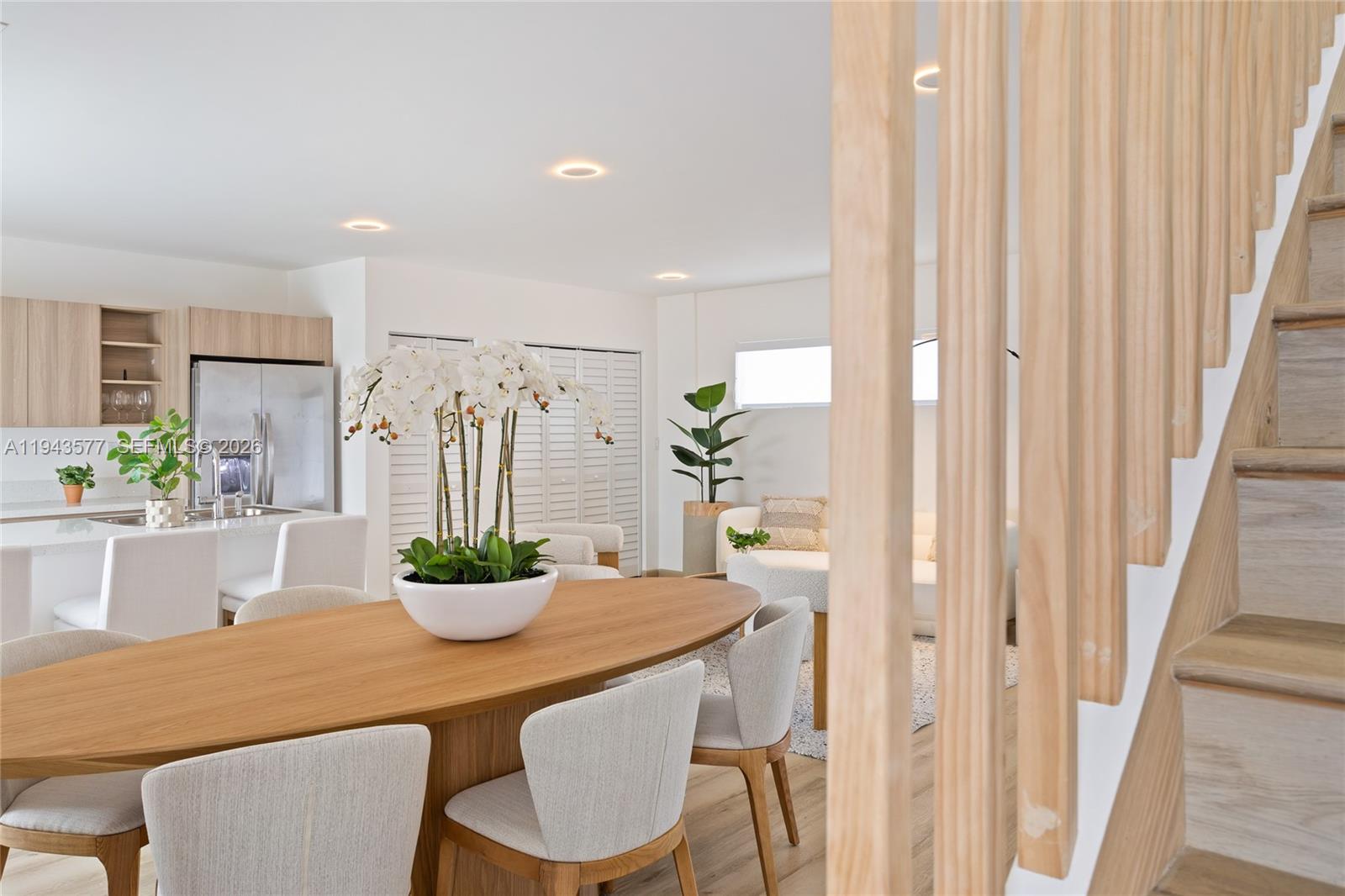 ALPHAVILLE II CONDO - Residential