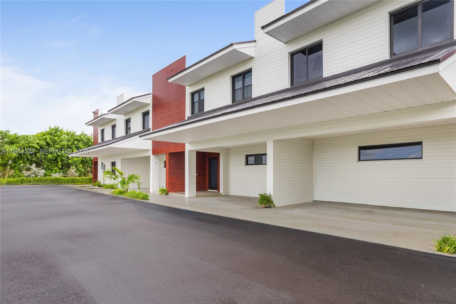 ALPHAVILLE II CONDO - Residential
