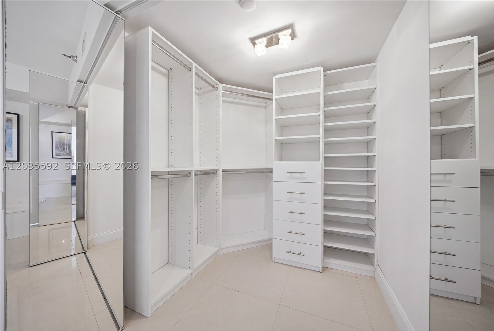 MYSTIC POINTE TOWER 500 C - Residential