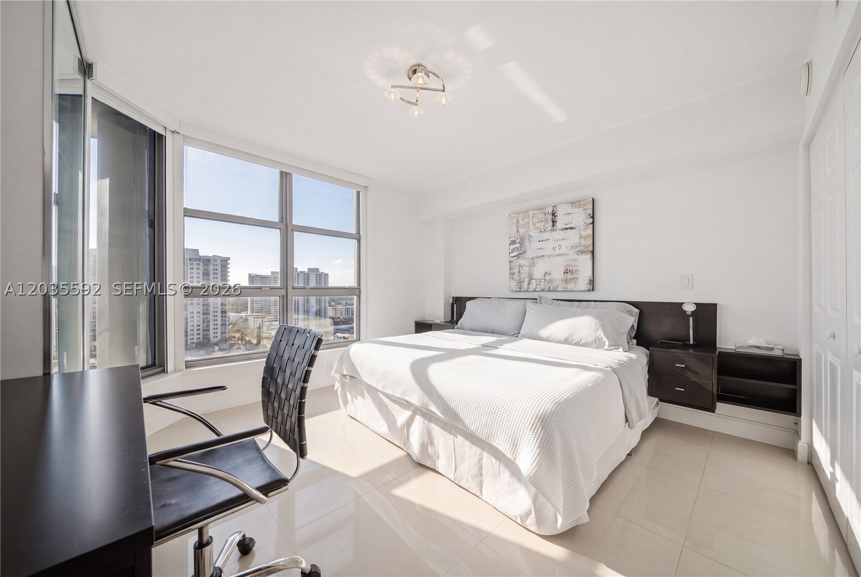 MYSTIC POINTE TOWER 500 C - Residential