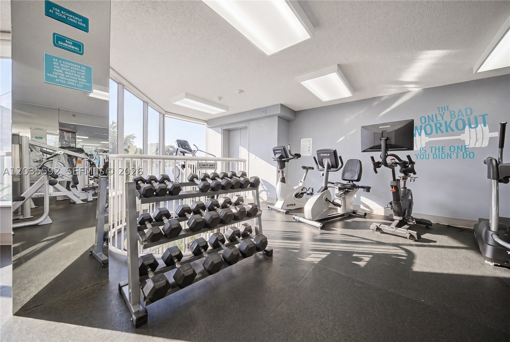 MYSTIC POINTE TOWER 500 C - Residential