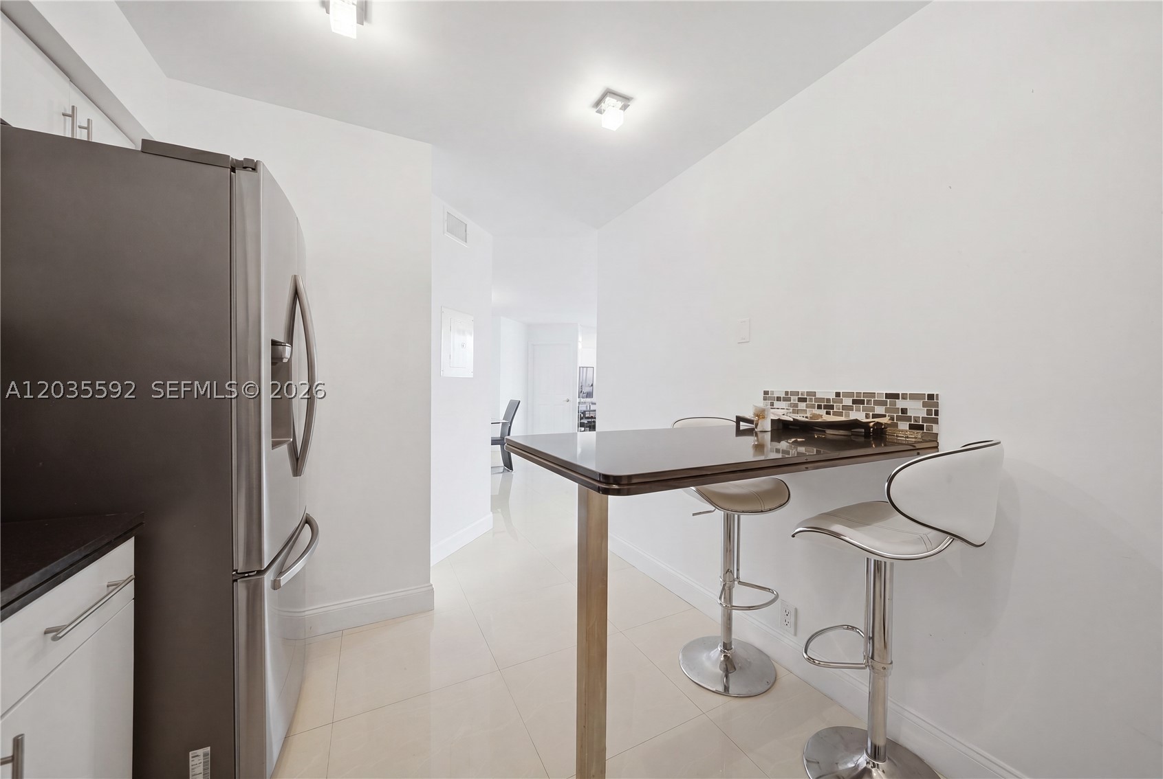 MYSTIC POINTE TOWER 500 C - Residential