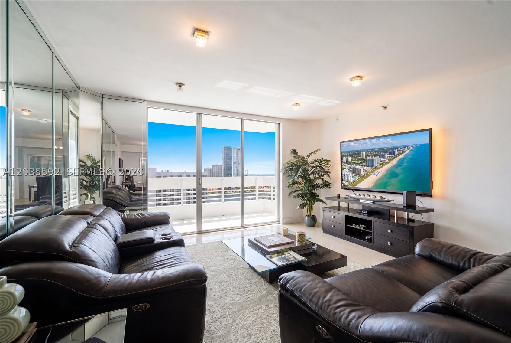 MYSTIC POINTE TOWER 500 C - Residential