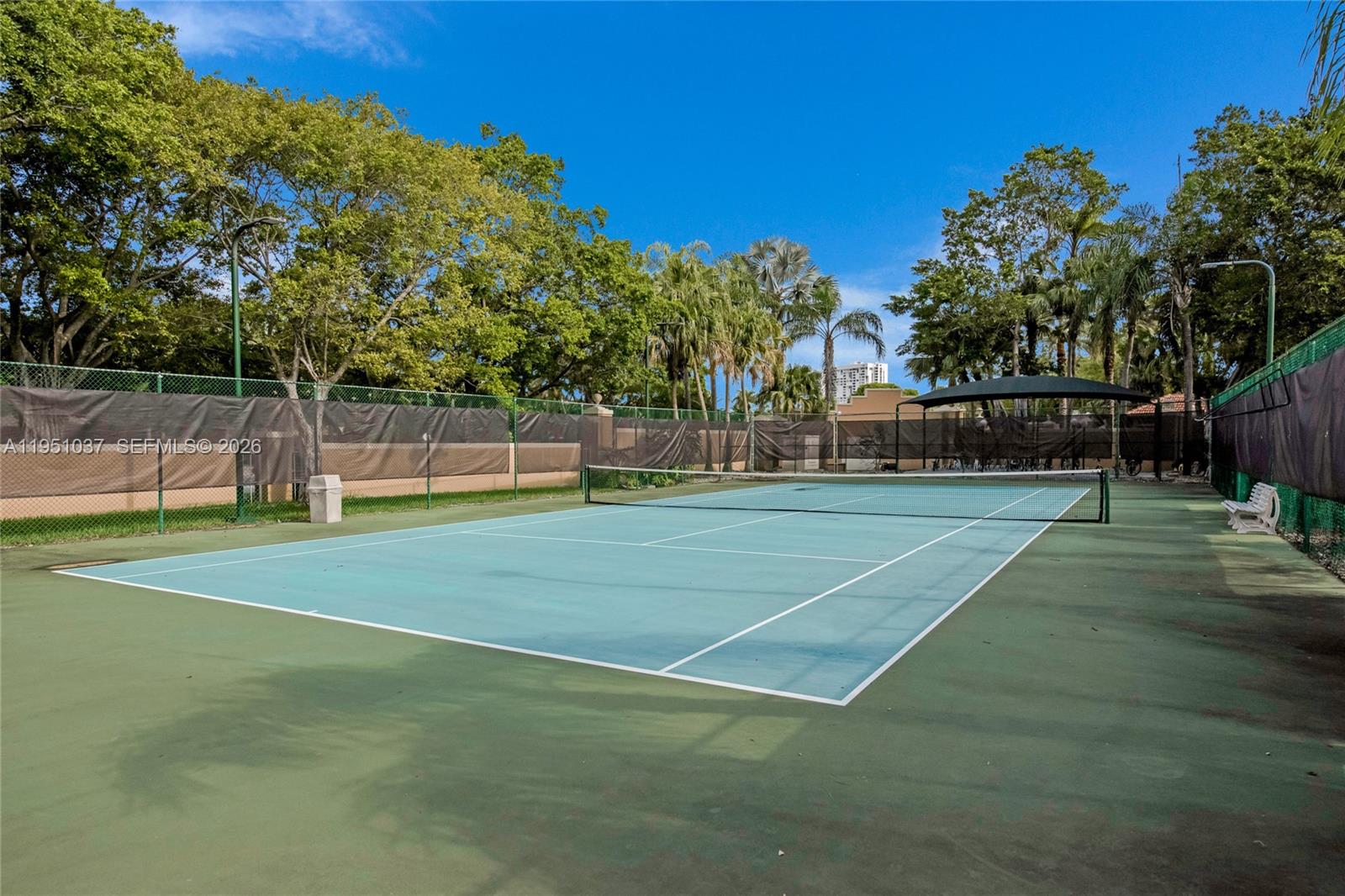 THE YACHT CLUB AT AVENTURA - Residential