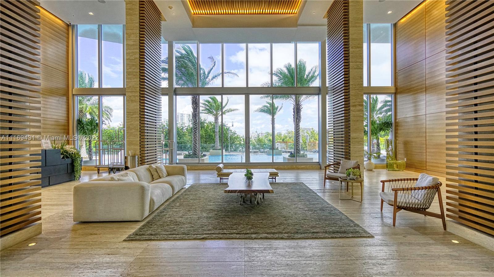 THE HARBOUR SOUTH CONDO - Residential