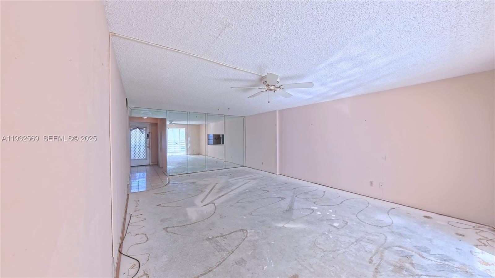 MEADOWBROOK LAKES VIEW CO - Residential
