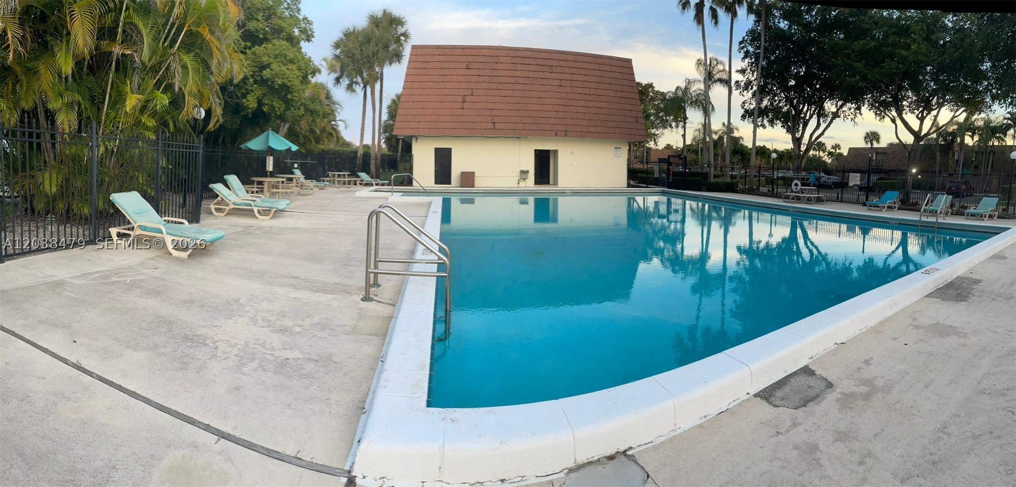 WOODLAND LAKE ESTATES - Residential
