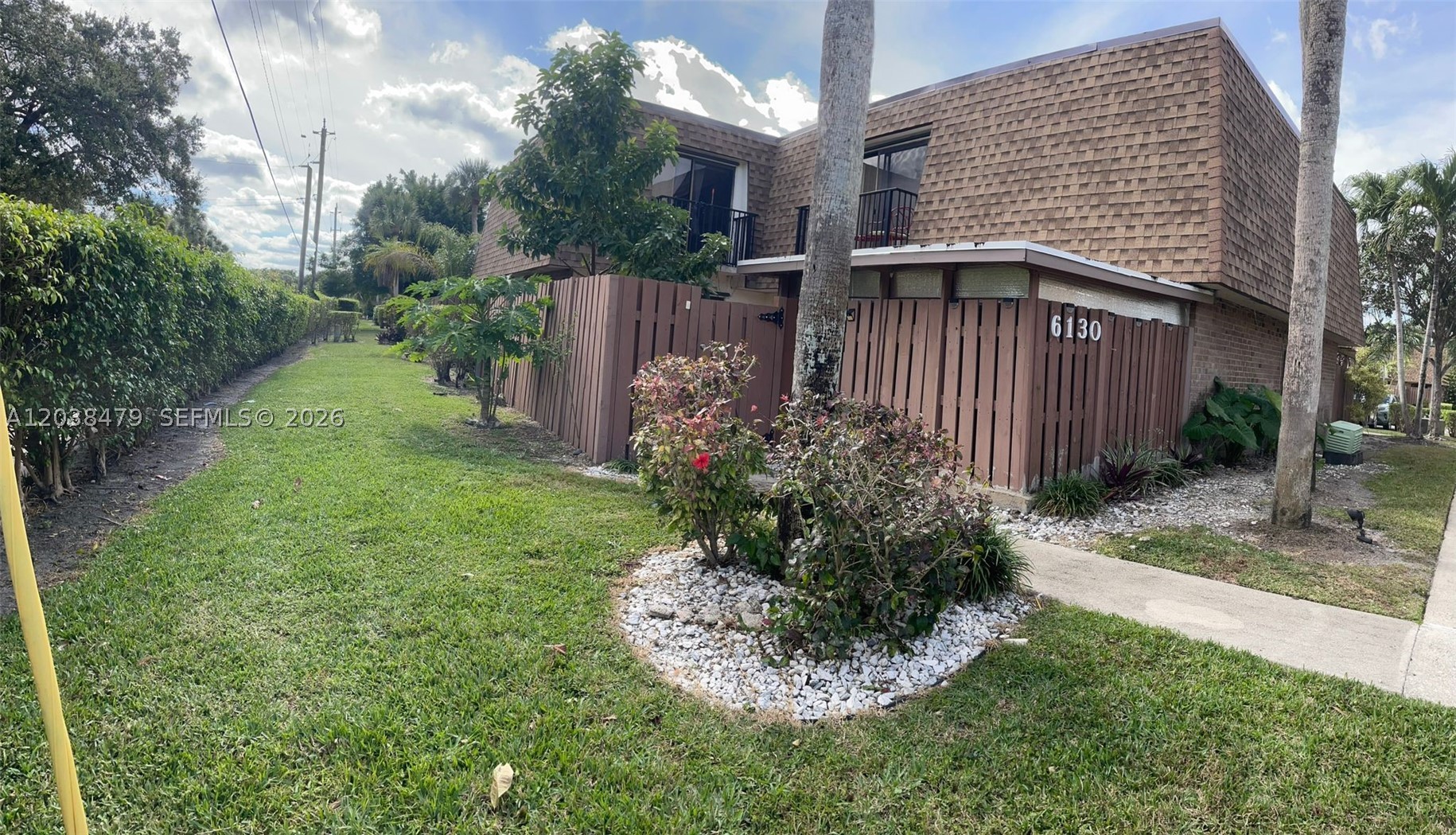 WOODLAND LAKE ESTATES - Residential