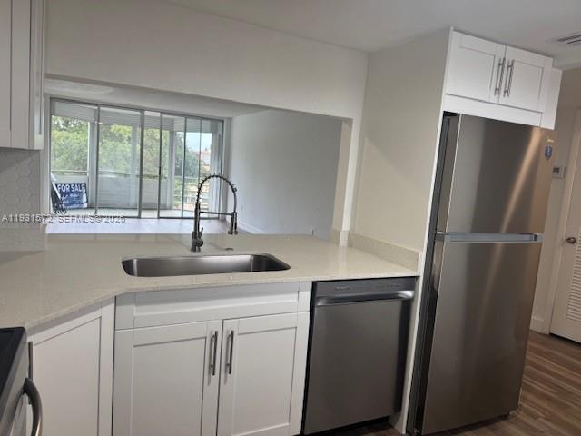 ROLLING GREEN CONDO F - Residential